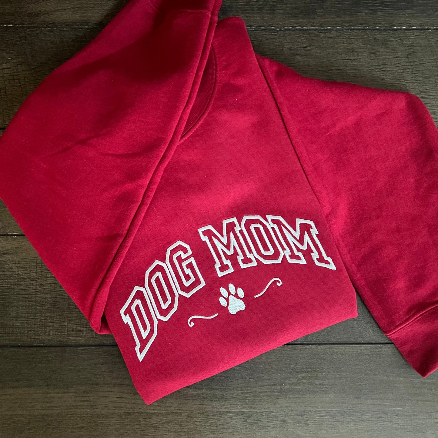 Dog Mom Embroidered Sweatshirt – Cozy Gildan Crewneck Pullover for Women, Pet Lover Gift