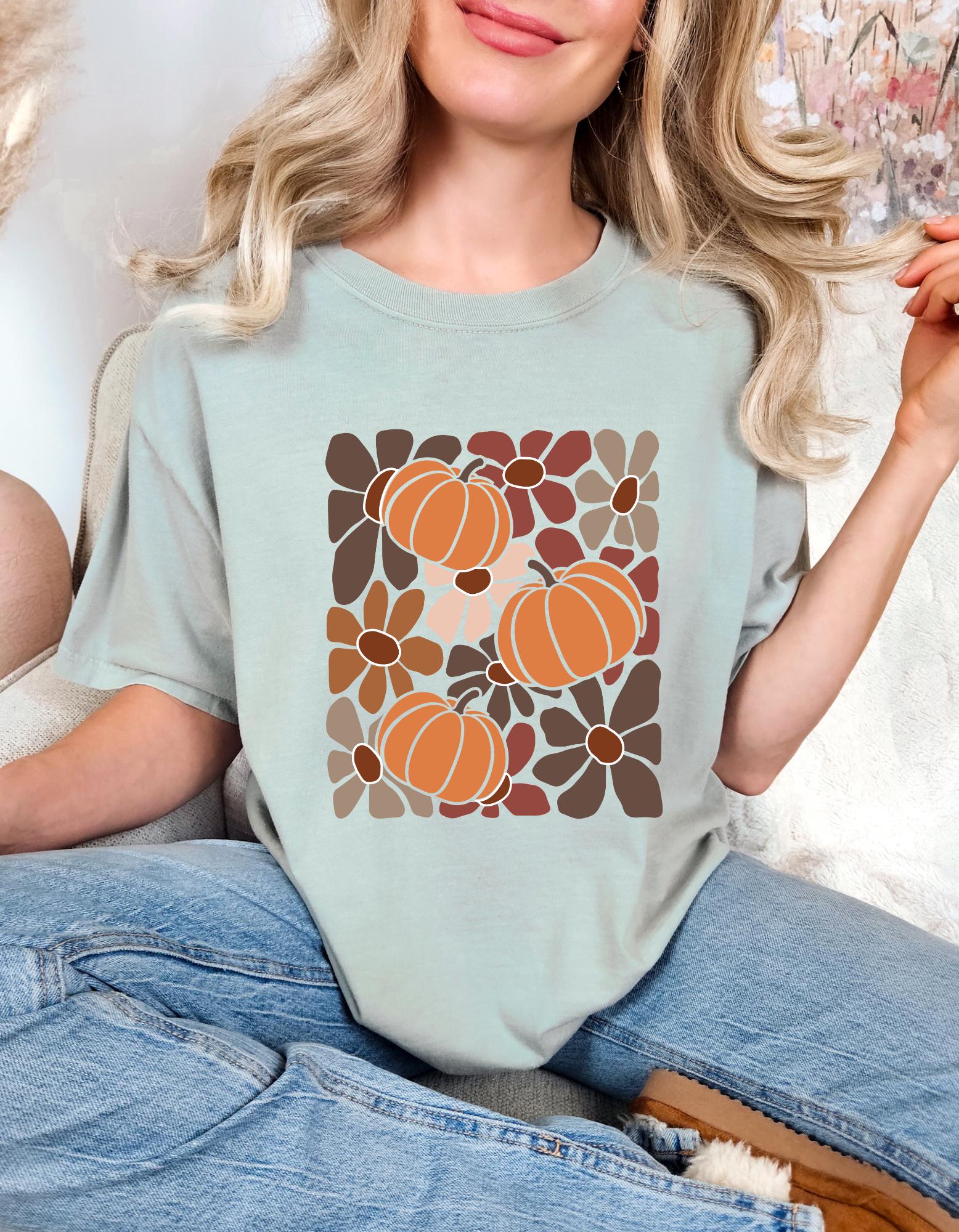Pumpkin Patch Graphic Tee – Fall Comfort Colors Shirt, Cozy Autumn T-Shirt for Pumpkin Season, Cute Farmhouse Fall Shirt
