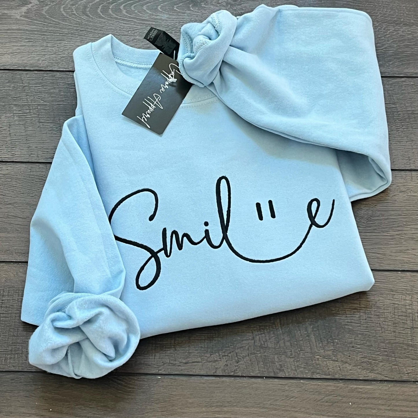Embroidered Smile Sweatshirt – Minimalist Gildan Crewneck, Positive Quote Pullover, Cute Cozy Gift for Her, Y2K Aesthetic, Happy Vibes