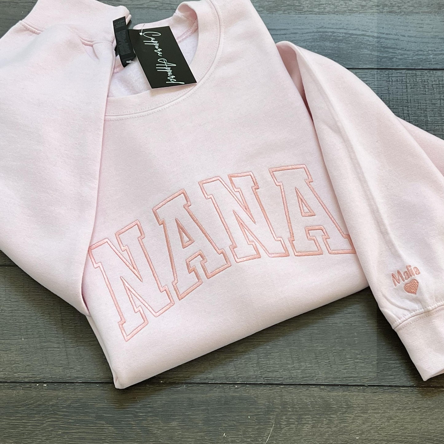 Nana Appliqué Embroidered Crewneck Sweatshirt – Cozy Gildan Pullover, Gift for Grandma, Custom Cute Letter Patch Sweater