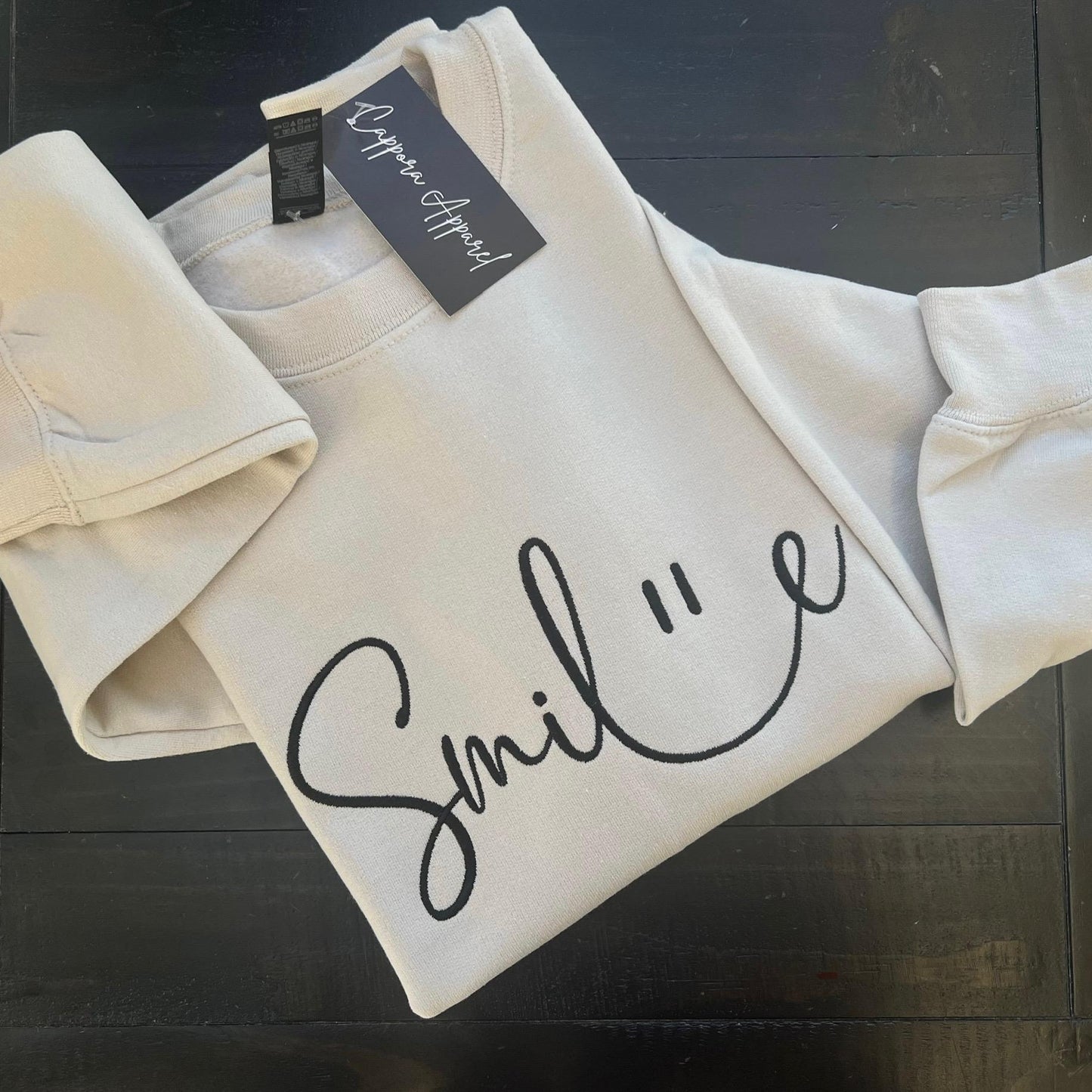 Embroidered Smile Sweatshirt – Minimalist Gildan Crewneck, Positive Quote Pullover, Cute Cozy Gift for Her, Y2K Aesthetic, Happy Vibes